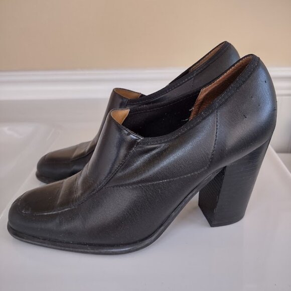 Ladies Black High Heel Shoes - Picture 2 of 6